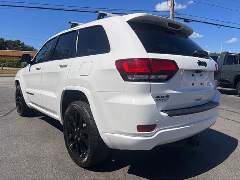 Used 2019 Jeep Grand Cherokee Altitude image 7