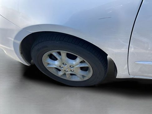 Used 2005 Toyota Sienna XLE image 16
