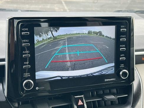 Used 2021 Toyota Corolla LE image 15