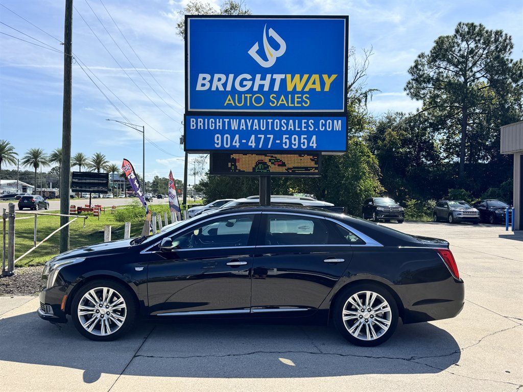 Used 2018 Cadillac XTS Luxury FWD image 2
