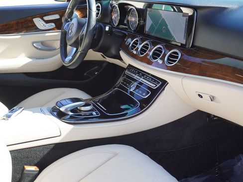 Used 2017 Mercedes-Benz E 300 image 15