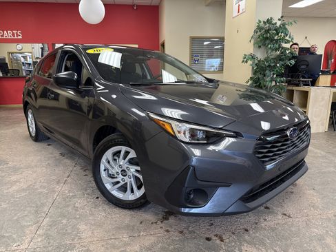 Used 2025 Subaru Impreza 2.0i image 1