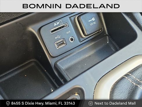 Used 2016 Jeep Cherokee Latitude image 27