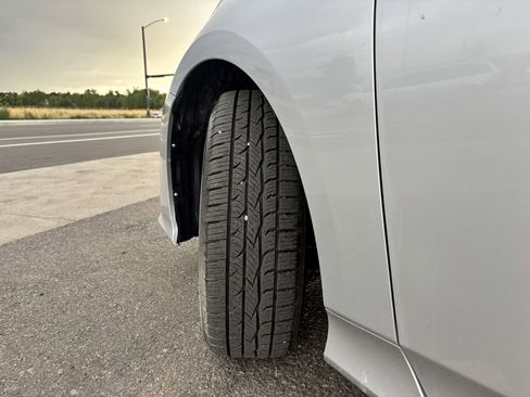 Used 2018 Toyota Prius Prime Plus image 27