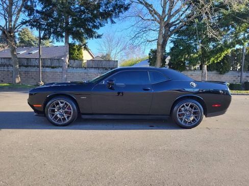 Used 2018 Dodge Challenger R/T w/ Sound Group image 5