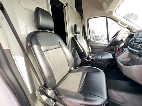 Used 2024 Ford Transit 250 148 High Roof Extended w/ Load Area Protection Package RWD image 30