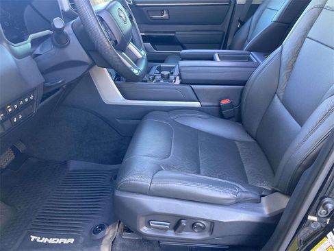 Used 2024 Toyota Tundra Limited image 12