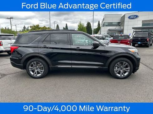 Certified 2021 Ford Explorer XLT w/ Equipment Group 202A AWD/4WD image 9