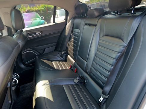 Used 2017 Alfa Romeo Giulia Ti w/ TI Lusso Package image 27