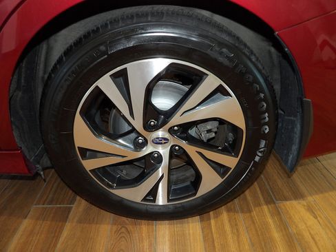 Used 2024 Subaru Legacy Premium AWD/4WD image 9