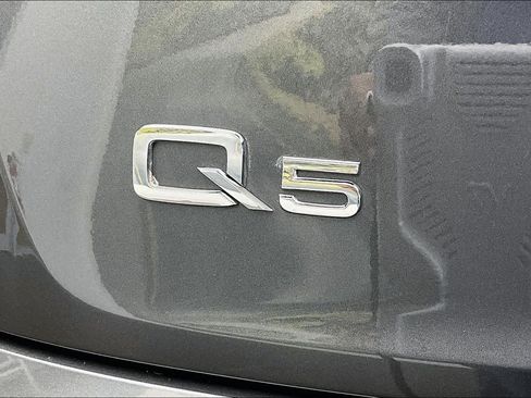 Used 2023 Audi Q5 2.0T Premium w/ Convenience Package image 33