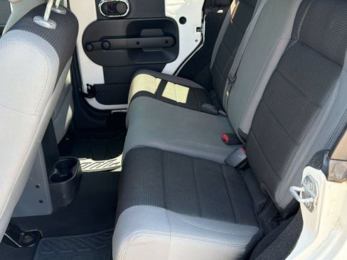 Used 2007 Jeep Wrangler Unlimited X RWD image 21