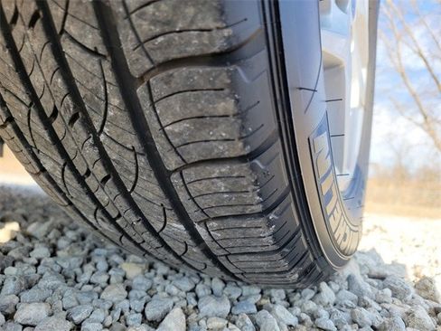 Certified 2022 Ford Edge SEL w/ Convenience Package image 18