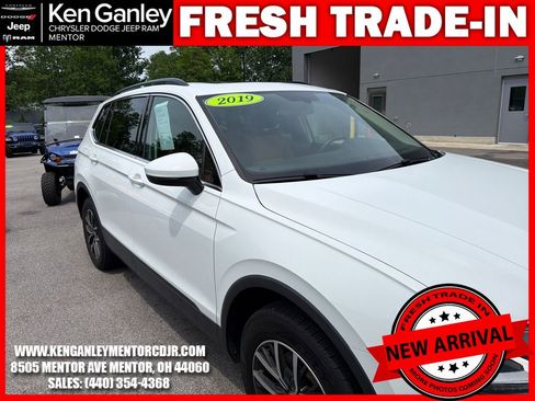 Used 2019 Volkswagen Tiguan SEL R-Line AWD/4WD image 12