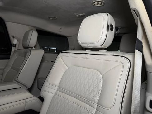 Used 2019 Lincoln Navigator Black Label w/ Cargo Package AWD/4WD image 23