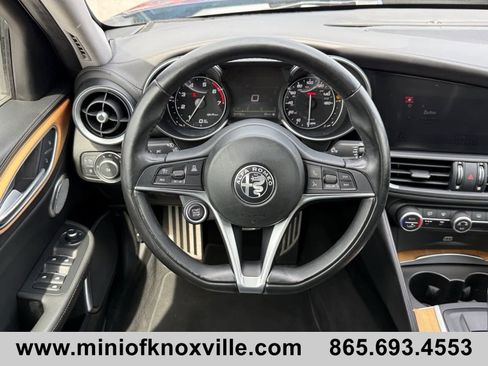 Used 2019 Alfa Romeo Giulia Ti w/ Quick Order Package 22Z Lusso image 18