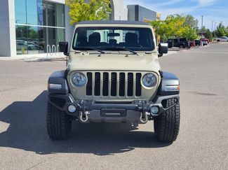 Used 2020 Jeep Gladiator Sport w/ Trailer Tow Package AWD/4WD video 2