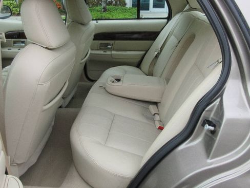 Used 2006 Mercury Grand Marquis LS RWD image 13
