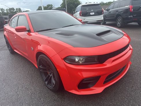 Used 2022 Dodge Charger SRT Hellcat w/ Carbon/Suede Interior Package RWD image 5