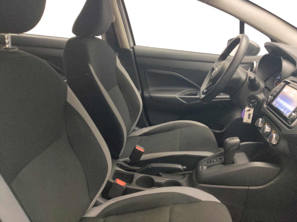 Used 2025 Nissan Versa S FWD image 21