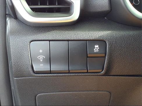 Used 2019 Kia Sportage LX image 12