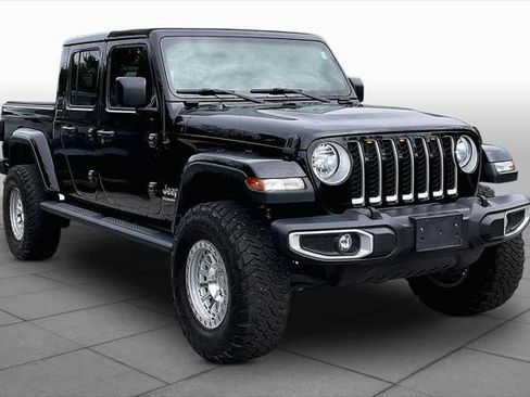 Certified 2021 Jeep Gladiator Overland w/ Popular Equipment Package AWD/4WD image 3