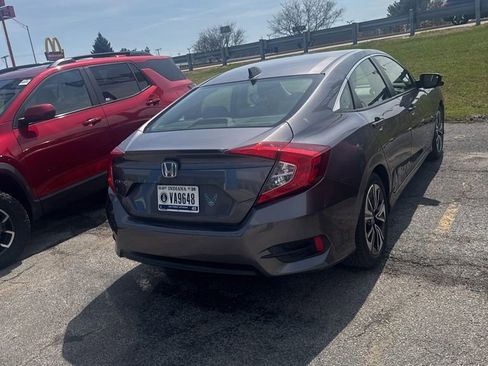 Used 2018 Honda Civic EX-T image 8