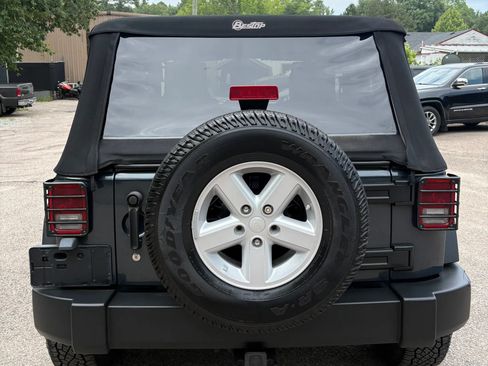 Used 2008 Jeep Wrangler X AWD/4WD image 5