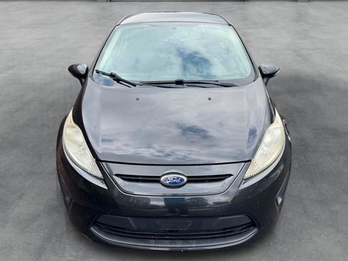 Used 2013 Ford Fiesta SE FWD image 32