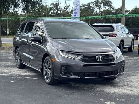 New 2026 Honda Odyssey Touring image 2