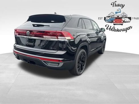 New 2026 Volkswagen Atlas Cross Sport SE image 7