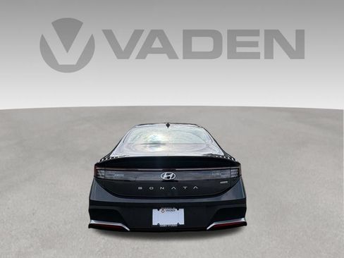 New 2026 Hyundai Sonata Blue FWD image 4