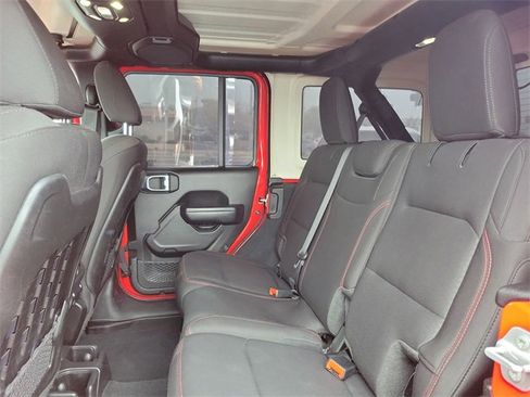 Certified 2022 Jeep Wrangler Unlimited Rubicon w/ LED Lighting Group image 11