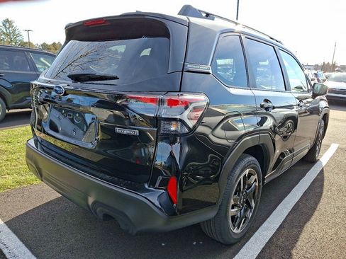 New 2025 Subaru Forester Premium image 4