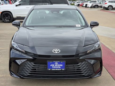 Used 2026 Toyota Camry LE FWD image 3