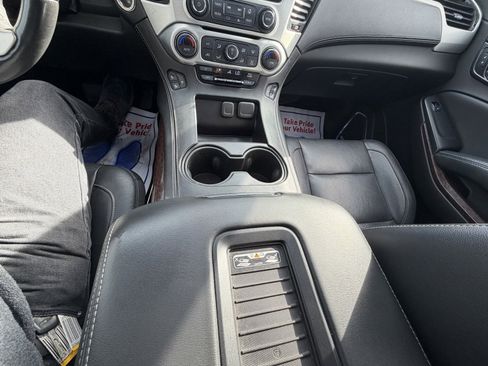 Used 2017 GMC Yukon SLT w/ Premium Edition image 14