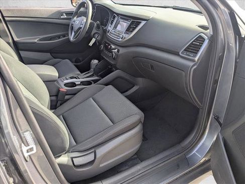 Used 2017 Hyundai Tucson SE image 21