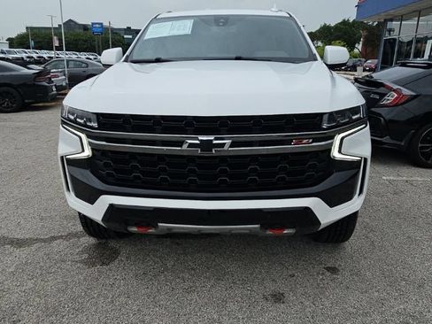 Used 2022 Chevrolet Suburban Z71 AWD/4WD image 2