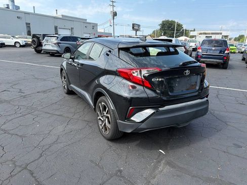 Used 2018 Toyota C-HR XLE FWD image 8