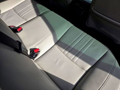Used 2020 Honda Accord Touring image 35