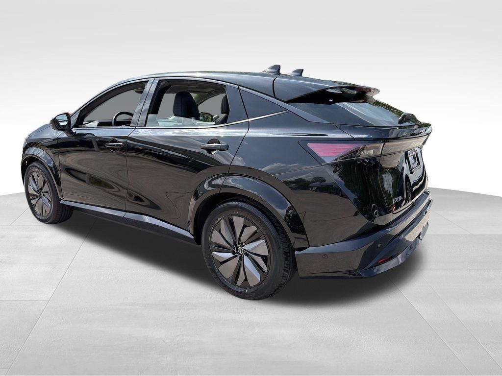 Used 2024 Nissan Ariya AWD image 5