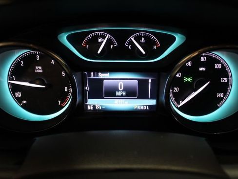 Used 2018 Buick Envision Essence image 39