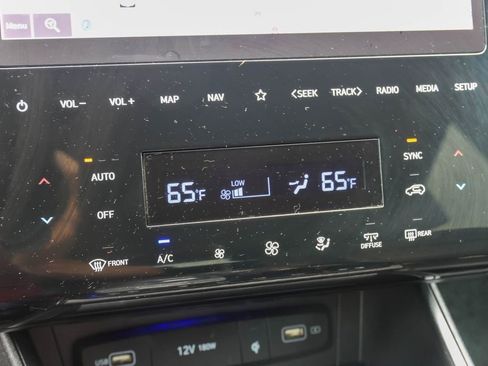 Used 2022 Hyundai Tucson Limited FWD image 18