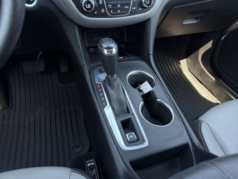 Used 2019 Chevrolet Equinox Premier AWD/4WD image 15
