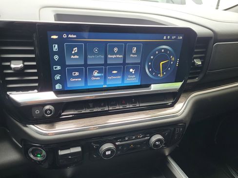 Used 2024 Chevrolet Silverado 2500 LTZ image 23