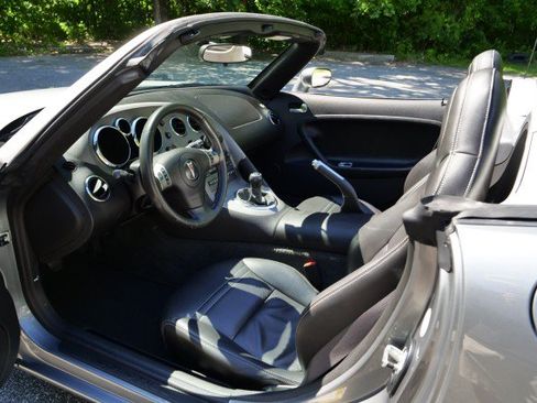 Used 2007 Pontiac Solstice Convertible w/ Premium Package RWD image 19