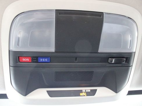 Used 2023 Subaru Crosstrek 2.0i Premium image 33