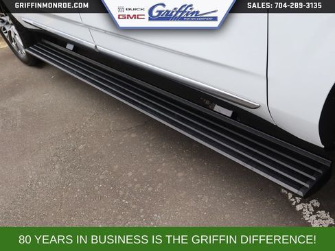 New 2026 GMC Yukon XL Denali w/ Denali Reserve Package AWD/4WD image 9