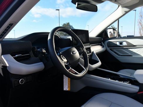 New 2026 Ford Explorer Platinum w/ LUX Leather Package image 11