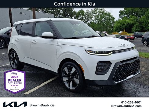 Used 2020 Kia Soul EX w/ Option Group 015 FWD image 1